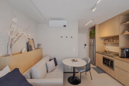 Quarto de kitnet/studio à venda com 1 quarto, 24m² em Pinheiros, São Paulo