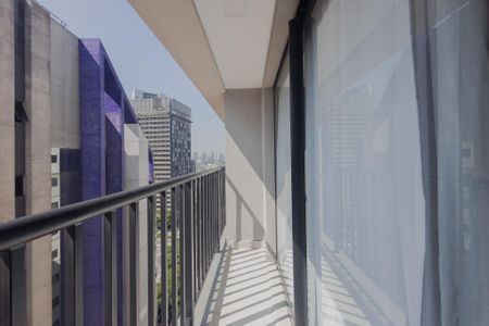 Varanda de kitnet/studio à venda com 1 quarto, 24m² em Pinheiros, São Paulo