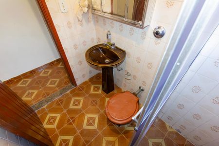 Casa para alugar com 60m², 2 quartos e 1 vaga Casa para alugar com 60m², 2 quartos e 1 vagaBanheiro