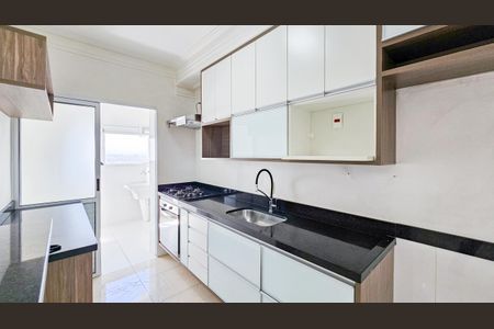 Apartamento à venda com 104m², 2 quartos e 2 vagasCozinha e área de serviço