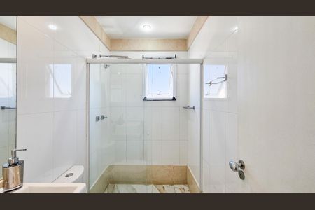 Apartamento à venda com 104m², 2 quartos e 2 vagasBanheiro da suíte