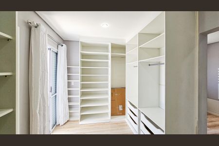 Apartamento à venda com 104m², 2 quartos e 2 vagasCloset da suíte