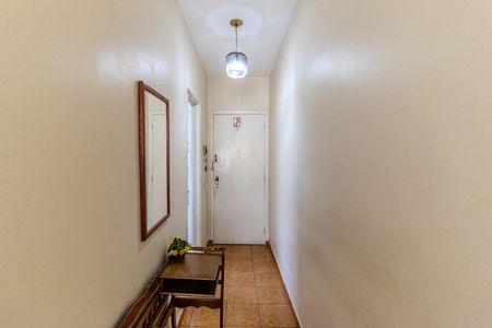 Apartamento à venda com 75m², 3 quartos e sem vaga Apartamento à venda com 75m², 3 quartos e sem vagaCorredor de Entrada