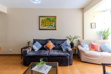 Apartamento à venda com 75m², 3 quartos e sem vaga Apartamento à venda com 75m², 3 quartos e sem vagaSala