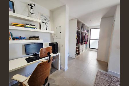 Casa de condomínio à venda com 380m², 3 quartos e 3 vagas