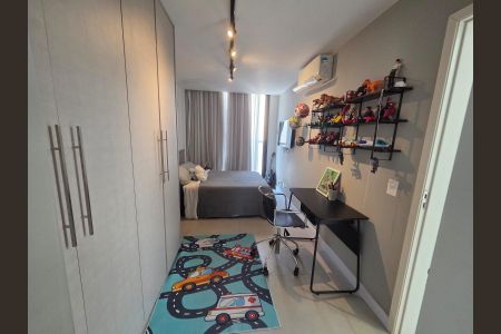 Casa de condomínio à venda com 380m², 3 quartos e 3 vagas