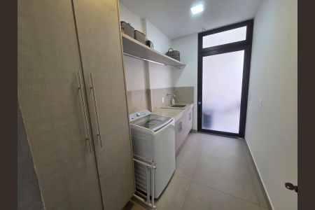 Casa de condomínio à venda com 380m², 3 quartos e 3 vagas