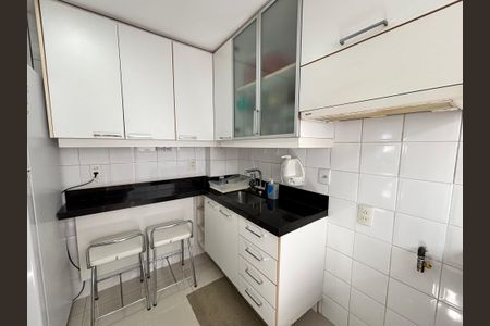 Apartamento à venda com 103m², 3 quartos e 2 vagas Apartamento à venda com 103m², 3 quartos e 2 vagasCozinha