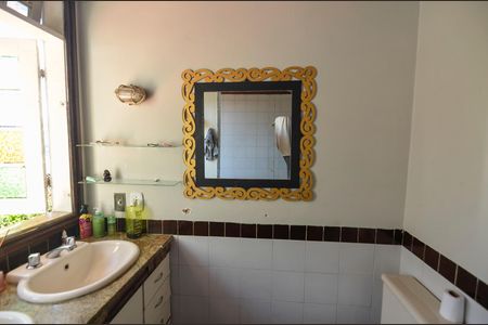 Casa à venda com 600m², 3 quartos e 2 vagas Casa à venda com 600m², 3 quartos e 2 vagasBanheiro da Suíte