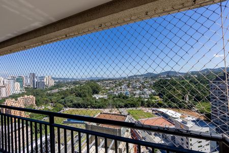 Apartamento para alugar com 62m², 2 quartos e 1 vaga Apartamento para alugar com 62m², 2 quartos e 1 vagaVaranda