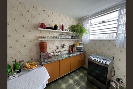 Apartamento à venda com 60m², 3 quartos e 2 vagasCozinha