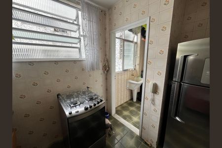 Apartamento à venda com 60m², 3 quartos e 2 vagasCozinha
