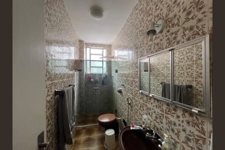 Apartamento à venda com 60m², 3 quartos e 2 vagasBanheiro 2