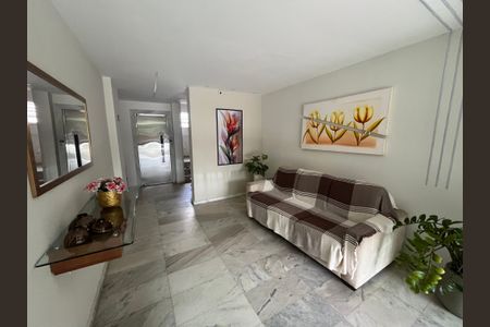 Apartamento à venda com 60m², 3 quartos e 2 vagasHall de entrada