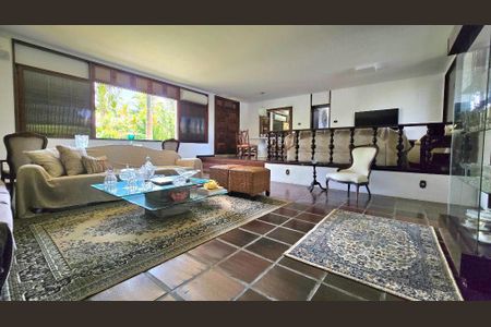 Casa à venda com 4 quartos, 200m² em Piratininga, Niterói