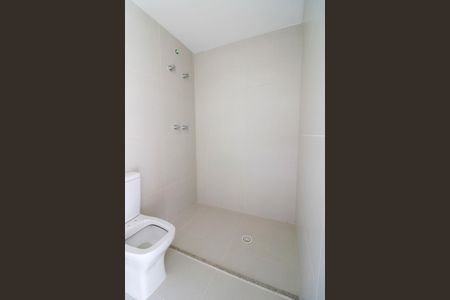 Apartamento à venda com 180m², 3 quartos e 3 vagasBanheiro da Suíte 1