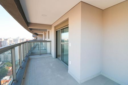 Apartamento à venda com 180m², 3 quartos e 3 vagasVaranda