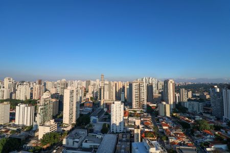 Apartamento à venda com 180m², 3 quartos e 3 vagasVaranda