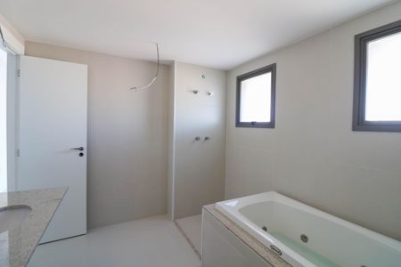 Apartamento à venda com 180m², 3 quartos e 3 vagasBanheiro da Suíte 3