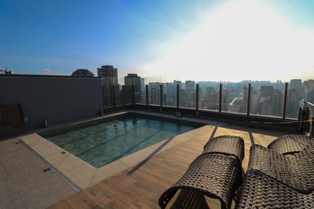 Apartamento à venda com 180m², 3 quartos e 3 vagasÁrea comum - Piscina