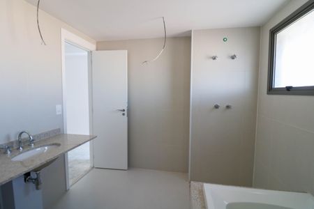 Apartamento à venda com 180m², 3 quartos e 3 vagasBanheiro da Suíte 3