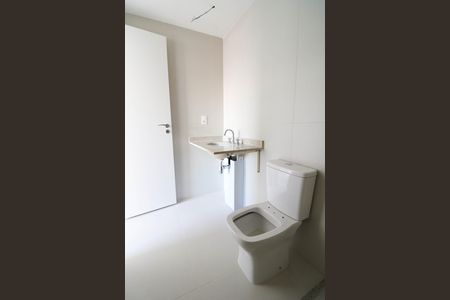 Apartamento à venda com 180m², 3 quartos e 3 vagasBanheiro da Suíte 1