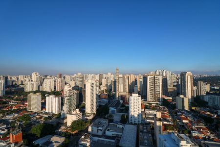 Apartamento à venda com 180m², 3 quartos e 3 vagasVaranda