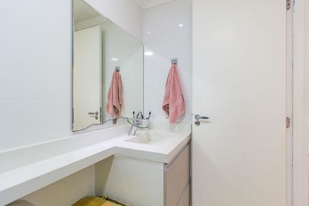 Apartamento à venda com 55m², 2 quartos e 1 vagaBanheiro - Social