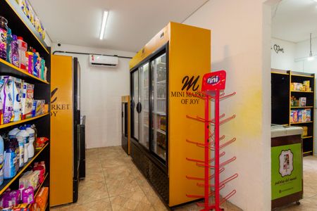 Apartamento à venda com 55m², 2 quartos e 1 vagaMini Mercado