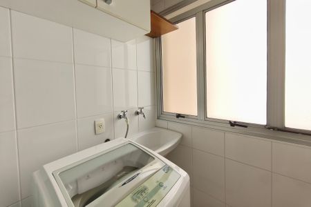 Apartamento à venda com 55m², 3 quartos e 1 vaga Apartamento à venda com 55m², 3 quartos e 1 vagaÁrea de Serviço