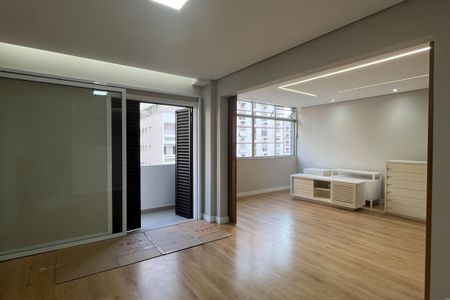 Sala de apartamento para alugar com 2 quartos, 150m² em Gonzaga, Santos