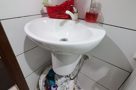 Casa de condomínio à venda com 120m², 2 quartos e 1 vagaBanheiro
