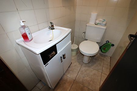 Casa de condomínio à venda com 120m², 2 quartos e 1 vagaLavabo