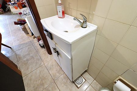 Casa de condomínio à venda com 120m², 2 quartos e 1 vagaLavabo