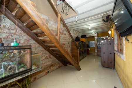 Casa à venda com 1200m², 10 quartos e 5 vagasVARANDA