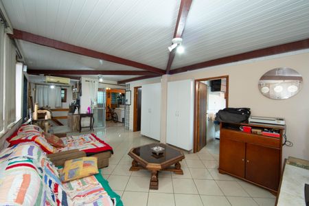 Casa à venda com 1200m², 10 quartos e 5 vagasSALA