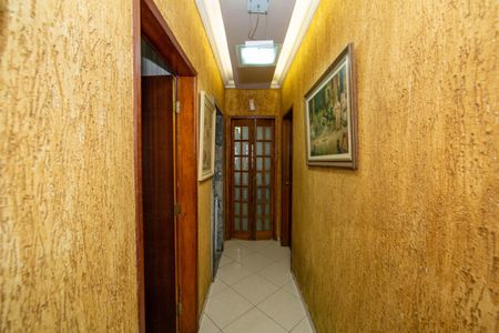 Casa à venda com 1200m², 10 quartos e 5 vagasCORREDOR