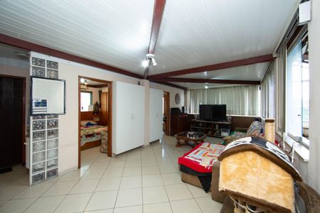Casa à venda com 1200m², 10 quartos e 5 vagasSALA