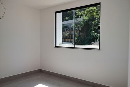 Casa de condomínio à venda com 120m², 3 quartos e 2 vagasQuarto 3 - Suíte