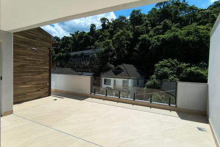 Casa de condomínio à venda com 120m², 3 quartos e 2 vagasCobertura 