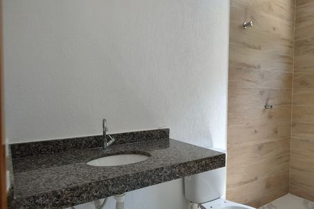 Casa de condomínio à venda com 120m², 3 quartos e 2 vagasBanheiro da Suíte 1