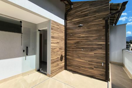 Casa de condomínio à venda com 120m², 3 quartos e 2 vagasCobertura 