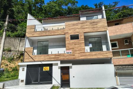 Casa de condomínio à venda com 120m², 3 quartos e 2 vagasFachada