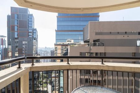 Apartamento à venda com 36m², 1 quarto e 1 vaga Apartamento à venda com 36m², 1 quarto e 1 vagaVaranda