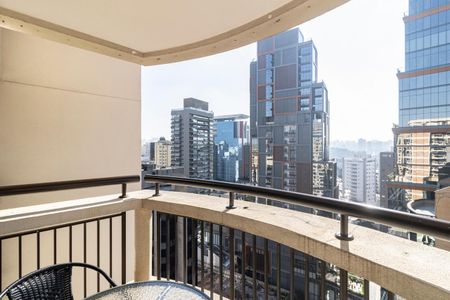 Apartamento à venda com 36m², 1 quarto e 1 vaga Apartamento à venda com 36m², 1 quarto e 1 vagaVaranda