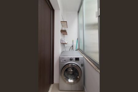 Apartamento à venda com 57m², 1 quarto e sem vagaÁrea de Serviço