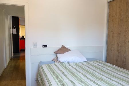 Quarto 2 de apartamento à venda com 2 quartos, 60m² em Vila Osasco, Osasco