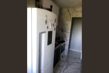 Cozinha de apartamento para alugar com 2 quartos, 65m² em Trobogy, Salvador