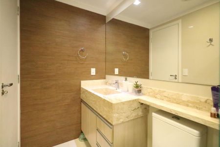 Apartamento à venda com 65m², 2 quartos e 1 vagaBanheiro da Suíte