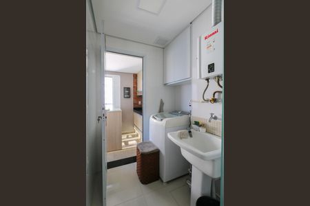 Apartamento à venda com 65m², 2 quartos e 1 vagaÁrea de Serviço